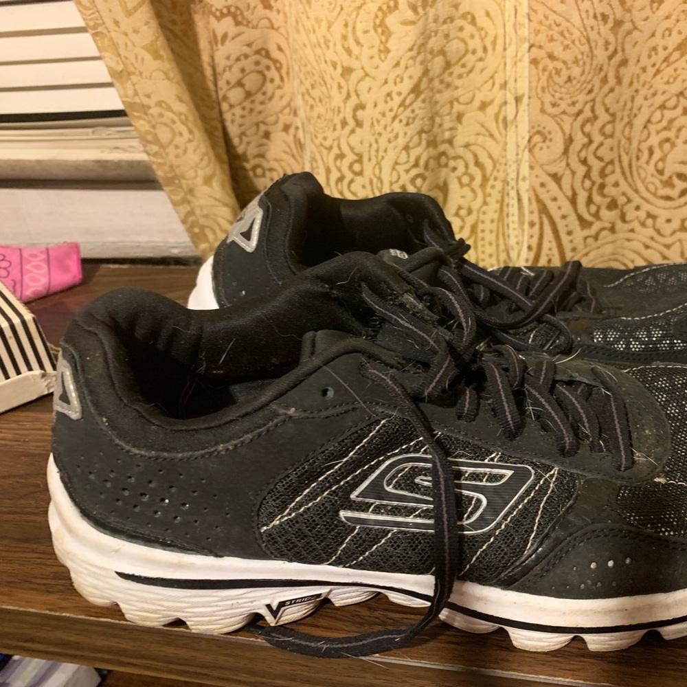 Lady Sketchers.   Size 9.  Like new